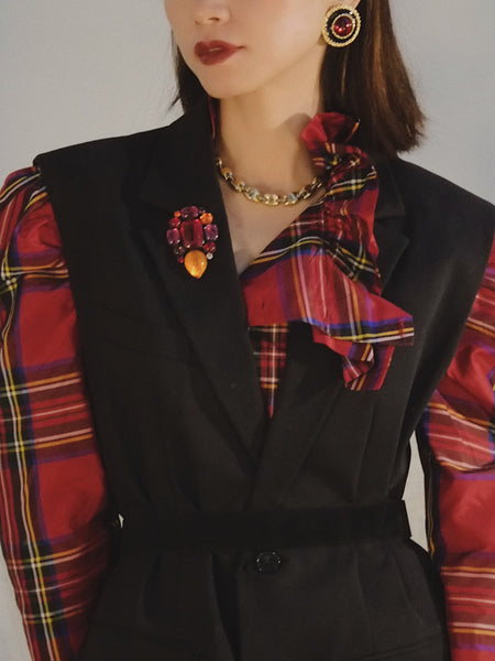 Vintage Philippe Ferrandis glass cabochon brooch | on slowness