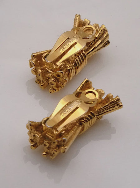 Pre-owned vintage Nina Ricci golden textured barks clip on earrings | on slowness