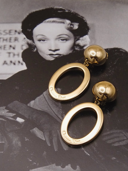 Pre-owned vintage statement Christian Dior golden hoop earrings | on slownessPre-owned vintage statement Christian Dior golden hoop earrings | on slowness