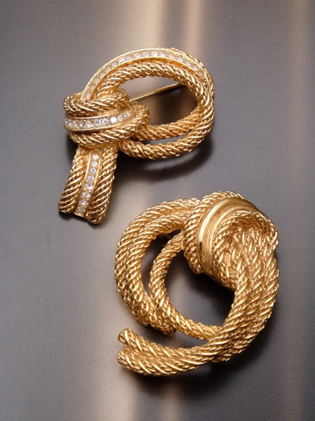 Christian Dior textured knot brooch (Vintage)