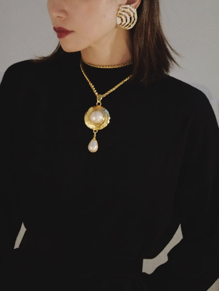 Vintage YSL Yves Saint Laurent faux pearls drop necklace | on slowness