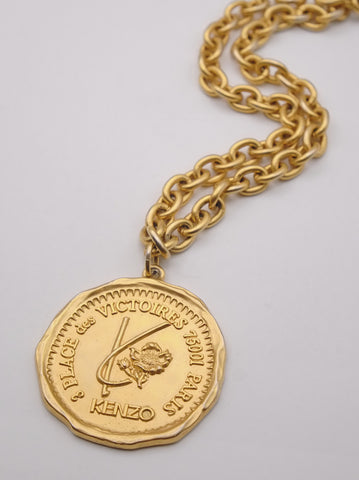 Vintage Kenzo gold coin pendant necklace | on slowness