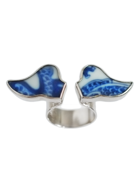 Yichuan Jewellery silver and antique blue and white porcelain angel ring | On Slowness Fashion
